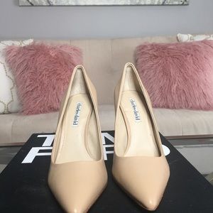 Worn once perfect nine Charles David pumps